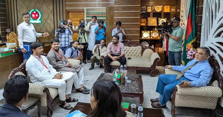 সিইসির সঙ্গে বৈঠকে এনসিপির প্রতিনিধি দল